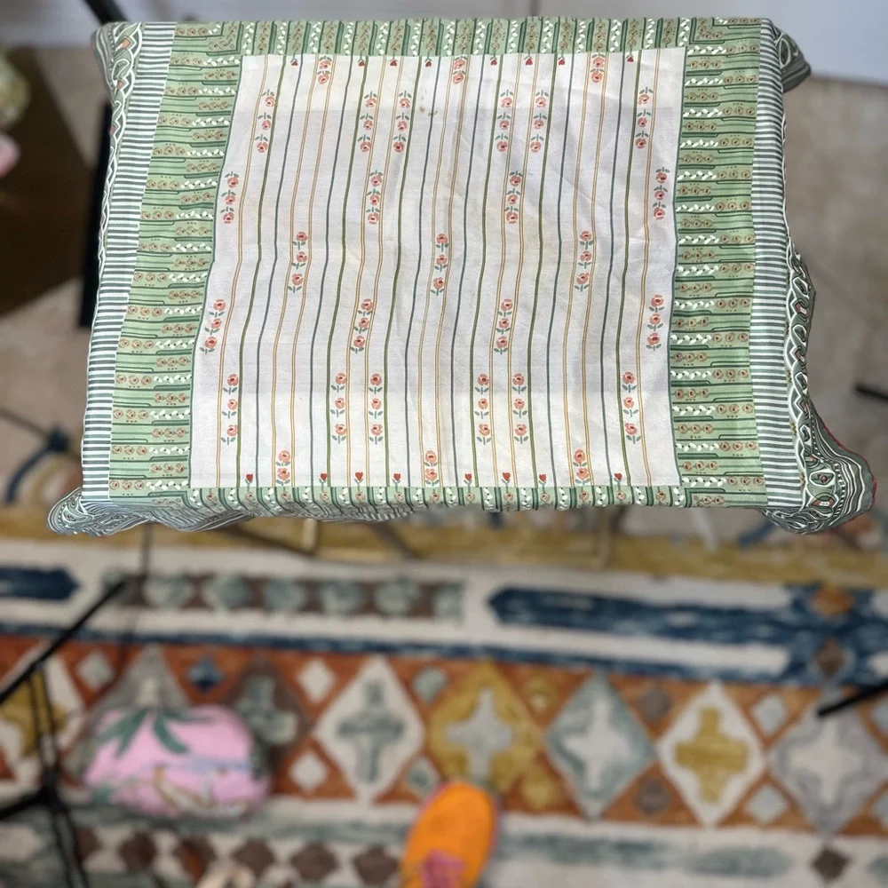 Baar & Beards Vintage Elegant Silk Green and White Floral‎ printed Scarf
